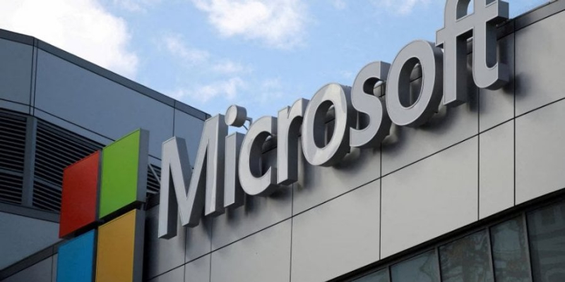 Дотримав обіцянку. Microsoft припинив продовжувати ліцензії для російських компаній