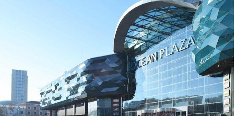 Хмельницький продав свою частку в Ocean Plaza Іванову