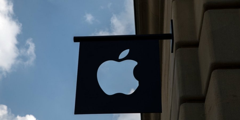 Один ШІ, щоб правити всіма. Apple витрачає мільйони доларів на день на розвиток свого штучного інтелекту — ЗМІ