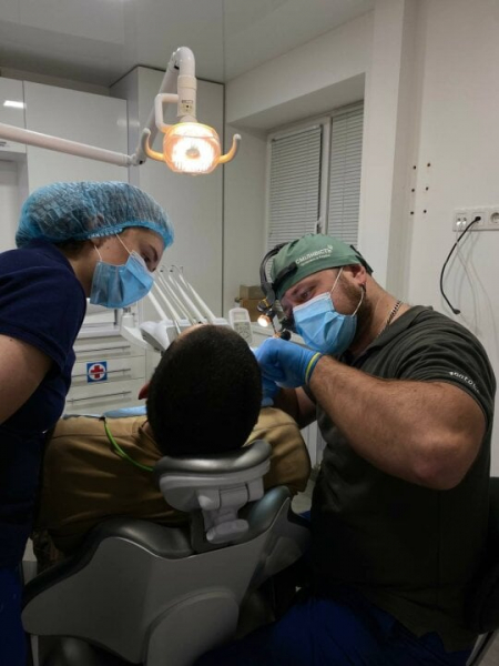 Позиція: Три запитання до Олени Полікарчик, засновниці БФ Dental Help UA