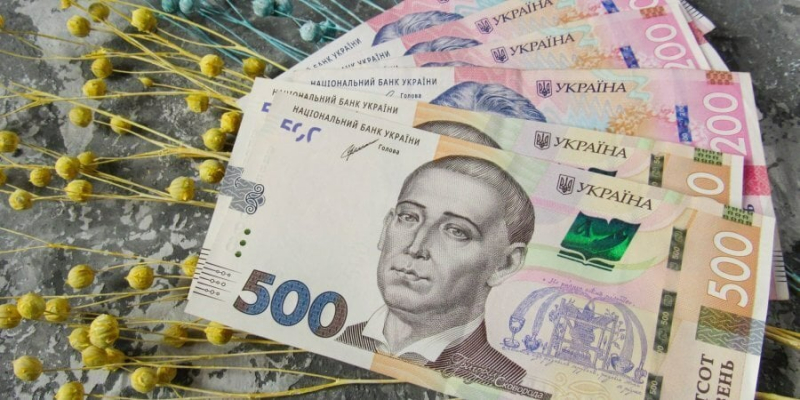 Від 100 до 1500 гривень. Кому і на скільки підвищать пенсії до кінця 2023 року